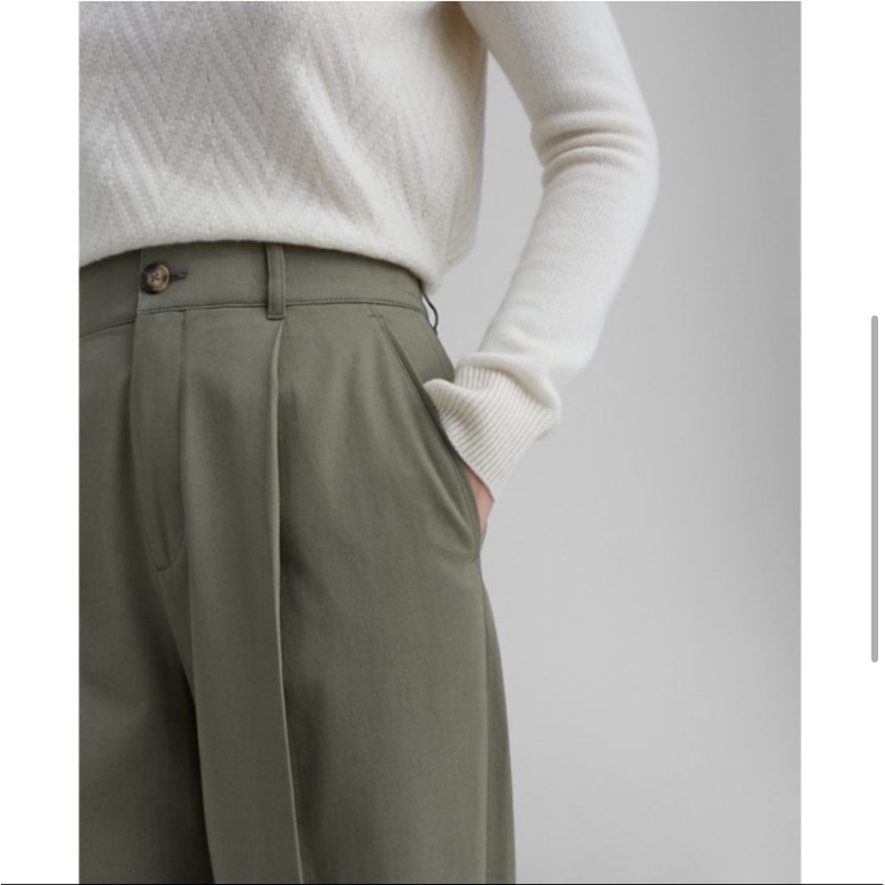 Club Monaco Green Chino - Picture 4 of 8
